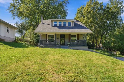 5308 Northern Ave, Raytown, MO, 64133-2865 | Card Image