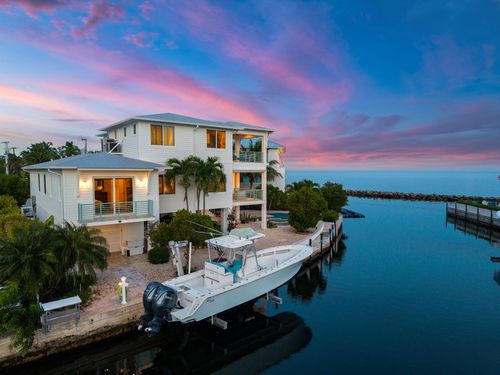 202 Plantation Shores Dr, Tavernier, FL, 33070-2322 | Card Image