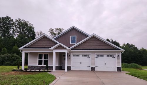 72 Carriage Homes Dr, Moneta, VA, 24121-6304 | Card Image