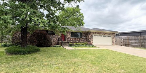 3700 Dallas St, Fort Smith, AR, 72903-5432 | Card Image