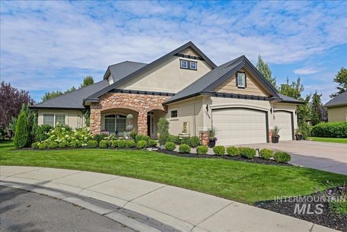 1354 W Overlake Ct, Eagle, ID, 83616-5700 | Card Image