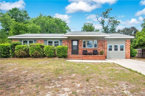 3218 Pelligrini Ave, Hope Mills, NC, 28348-9618 | Card Image