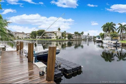 308-455 Golden Isles Dr, Hallandale Beach, FL, 33009-7569 | Card Image