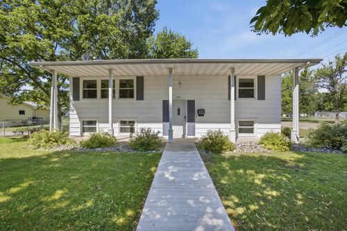 429 14th St N, Breckenridge, MN, 56520-1710 | Card Image
