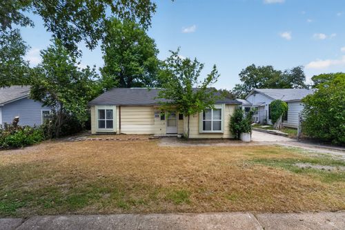 6227 Lovett Ave, Dallas, TX, 75227-3523 | Card Image