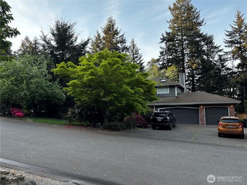 1018 27th Street Ct Nw, Gig Harbor, WA, 98335-6810 | Card Image