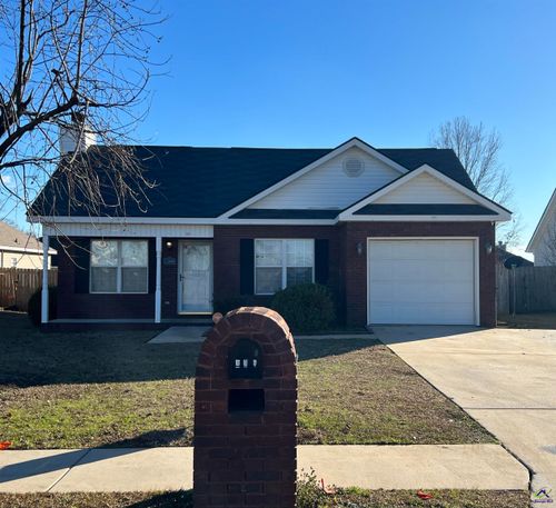 105 Sark Dr, Warner Robins, GA, 31088-1221 | Card Image