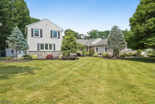 3 Karen Ct, Scotch Plains, NJ, 07076-2812 | Card Image