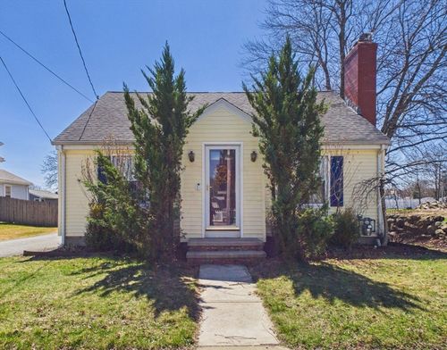 1193 New Boston Rd, Fall River, MA, 02720-4662 | Card Image