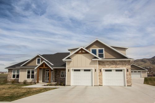 151 W 525 N, Hyde Park, UT, 84318-4132 | Card Image