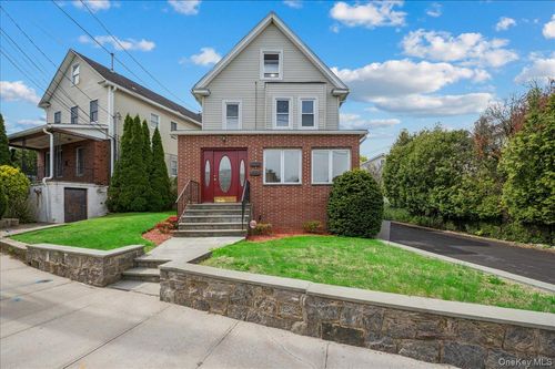 42 Glen Rd, Eastchester, NY, 10709-3169 | Card Image