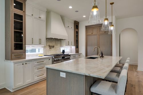 a-6413 Ranchero Dr, Nashville, TN, 37209-2805 | Card Image