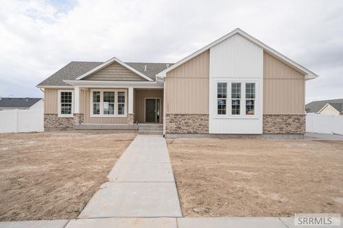 554 Boxwood Dr, Idaho Falls, ID, 83402-1236 | Card Image