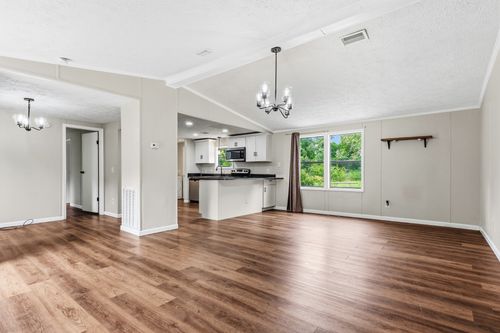 563 Sunset Point Rd, Mc Minnville, TN, 37110-4933 | Card Image