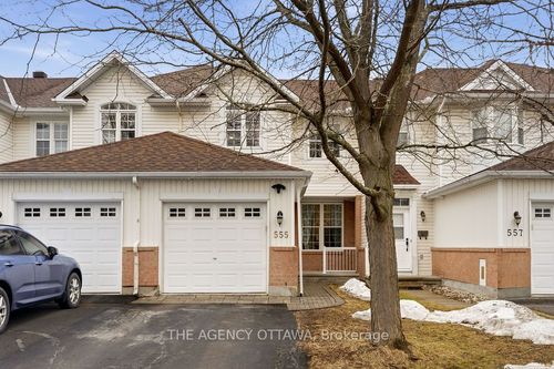 555 Aberfoyle Cir, Kanata, ON, K2K3R4 | Card Image