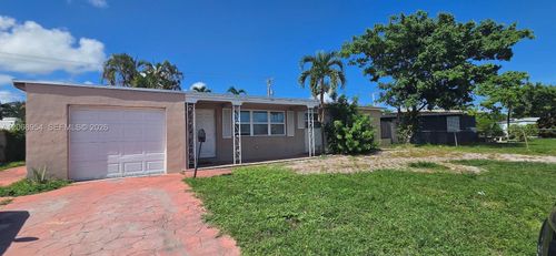 601 W Sample Rd, Deerfield Beach, FL, 33064 | Card Image