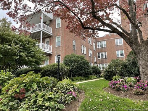 apt-c3-19 Robin Rd, West Hartford, CT, 06119-1229 | Card Image