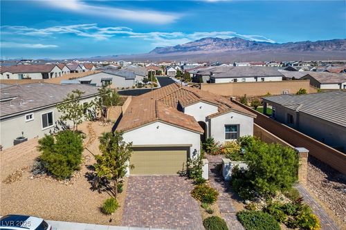 10196 Millholm Ave, Las Vegas, NV, 89166-6718 | Card Image