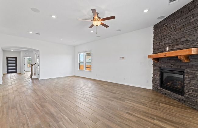 6421 Apache Plum Ln, House other with 4 bedrooms, 3 bathrooms and null parking in Spicewood TX | Image 12