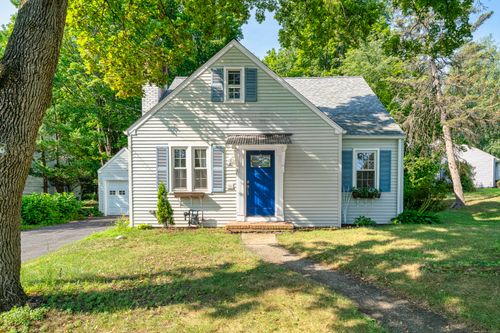 11 Boswell Rd, West Hartford, CT, 06107-3706 | Card Image