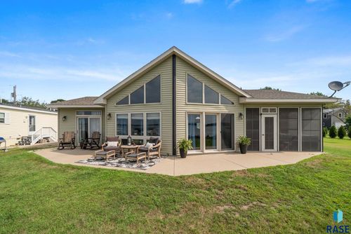 188 N Lake Dr Drive, Castlewood, SD, 57223 | Card Image