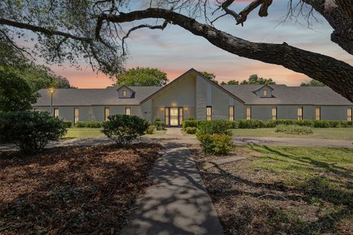 1204 W Westhill Dr, Cleburne, TX, 76033-6021 | Card Image