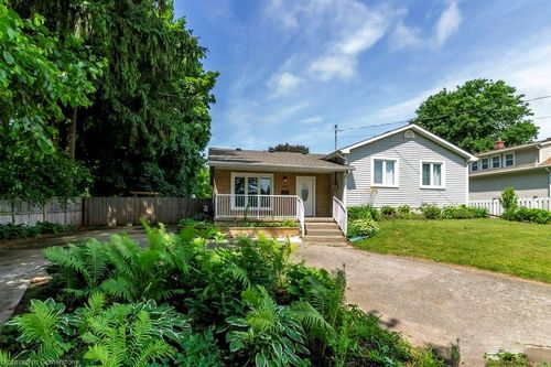 6413 Franklin Ave, Niagara Falls, ON, L2G4Z6 | Card Image