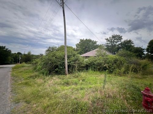 108 Howell Ave, Mccurtain, OK, 74944 | Card Image