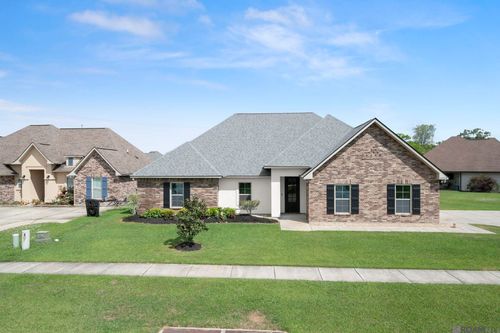 39054 Old Tree Dr, Prairieville, LA, 70769-5589 | Card Image