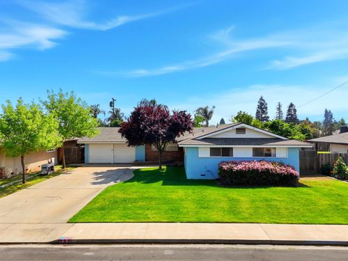 289 W Cypress Ave, Reedley, CA, 93654-2110 | Card Image