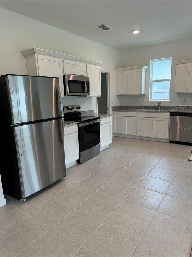 2210 Raven Ridge Rd, House other with 3 bedrooms, 2 bathrooms and null parking in Minneola FL | Image 14