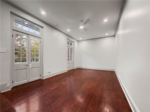 2c-618 Dauphine Street, New Orleans, LA, 70112 | Card Image