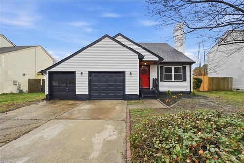 715 Fawn Lake Dr, Newport News, VA, 23608-1397 | Card Image
