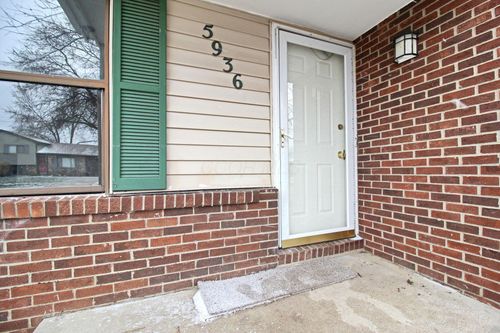 5936 Glennon Dr, Galloway, OH, 43119-9035 | Card Image