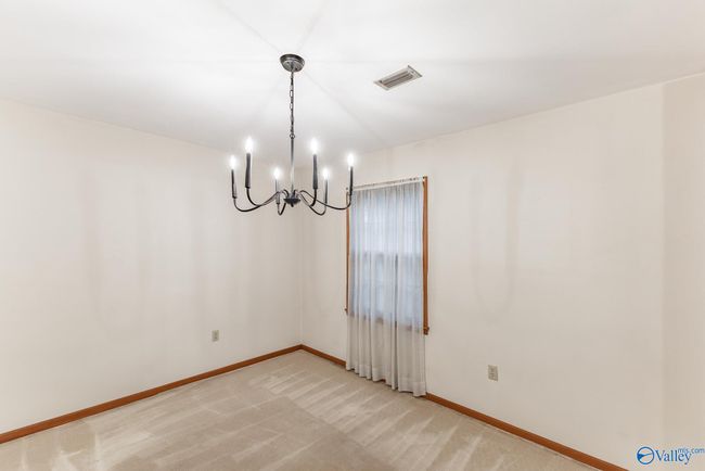 2501 College St Se, House other with 5 bedrooms, 3 bathrooms and null parking in Decatur AL | Image 9