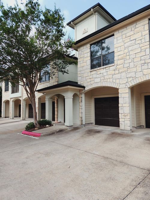 apt-833-7701 Rialto Blvd, Austin, TX, 78735-7408 | Card Image