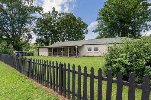 1335 Highway 47 E, Dickson, TN, 37055-2670 | Card Image