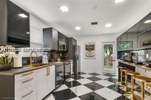 919 Nw 49th St, Miami, FL, 33127-2335 | Card Image