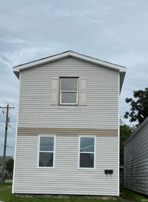 1321 Oakley St, Evansville, IN, 47710-2415 | Card Image