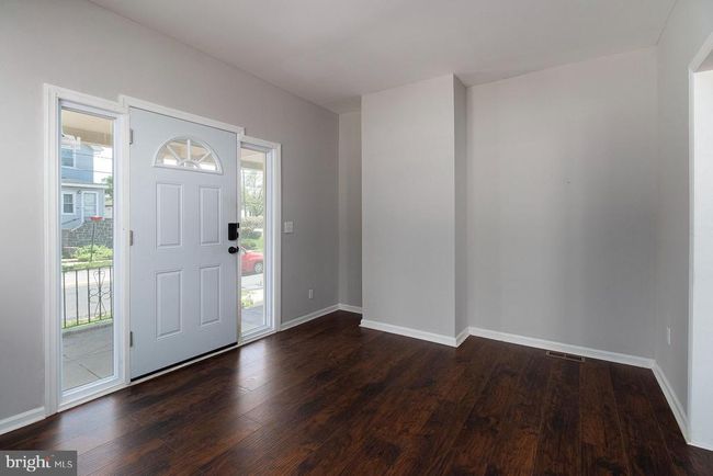 8221 River Rd, Home with 3 bedrooms, 1 bathrooms and null parking in PENNSAUKEN NJ | Image 6