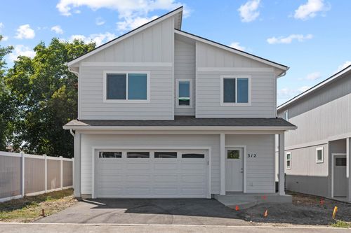 312 S Woodlawn Ln, Spokane Valley, WA, 99216-6035 | Card Image