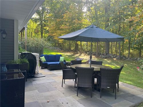 f-189 Long Hill Dr, Yorktown Heights, NY, 10598-5227 | Card Image