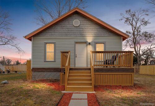 12617 Filbert St, Detroit, MI, 48205-3934 | Card Image