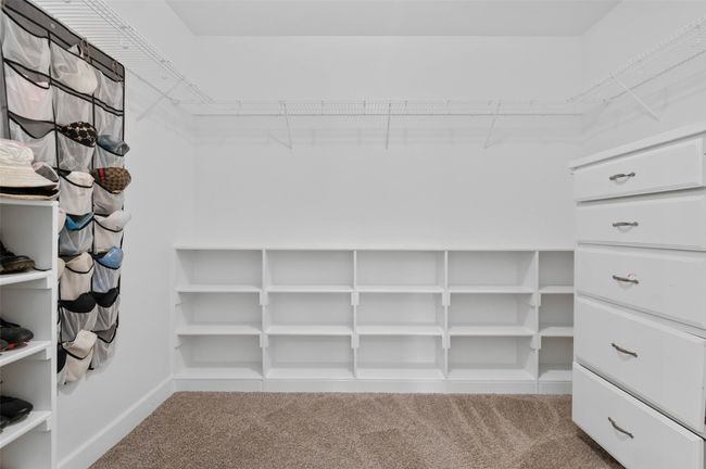 Primary Closet | Image 11