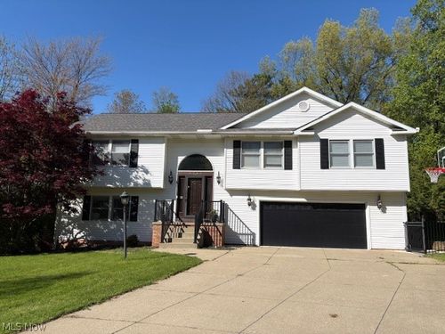 2989 Fox Burrow Dr, Stow, OH, 44224-4775 | Card Image