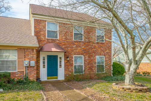 6445 Brookmead Cir, Hixson, TN, 37343-3055 | Card Image
