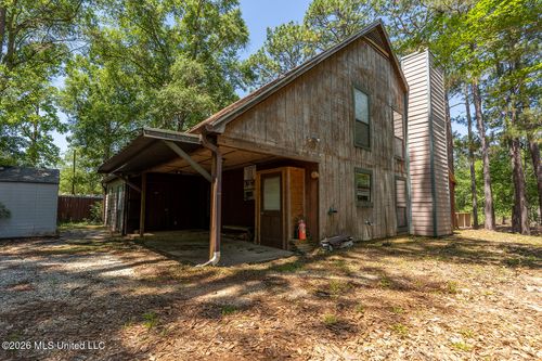 1836 E Lakeshore Dr, Carriere, MS, 39426-7804 | Card Image