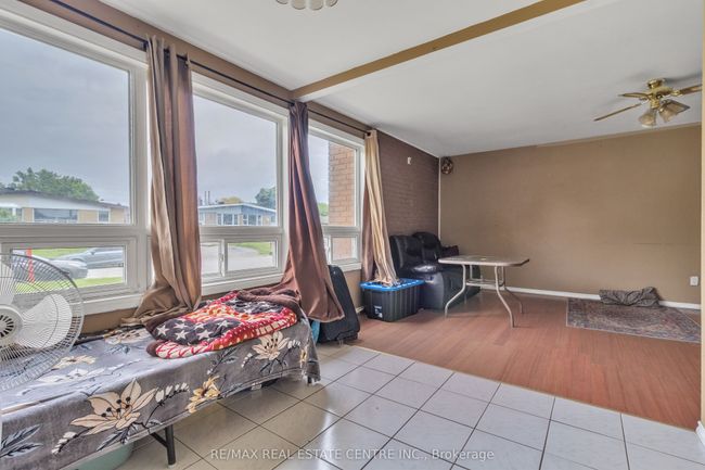 19 Langwith Crt, House other with 6 bedrooms, 3 bathrooms and 4 parking in Brampton ON | Image 14