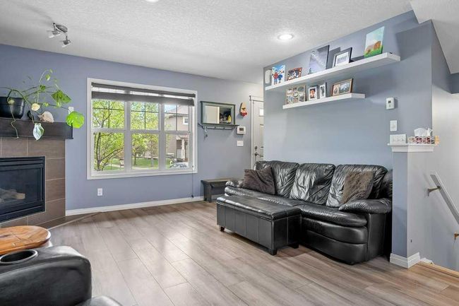 117 Chaparral Valley Gdns Se, Townhouse with 3 bedrooms, 3 bathrooms and 2 parking in Calgary AB | Image 5