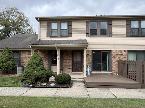 8751 Forest Ct, Warren, MI, 48093-5510 | Card Image